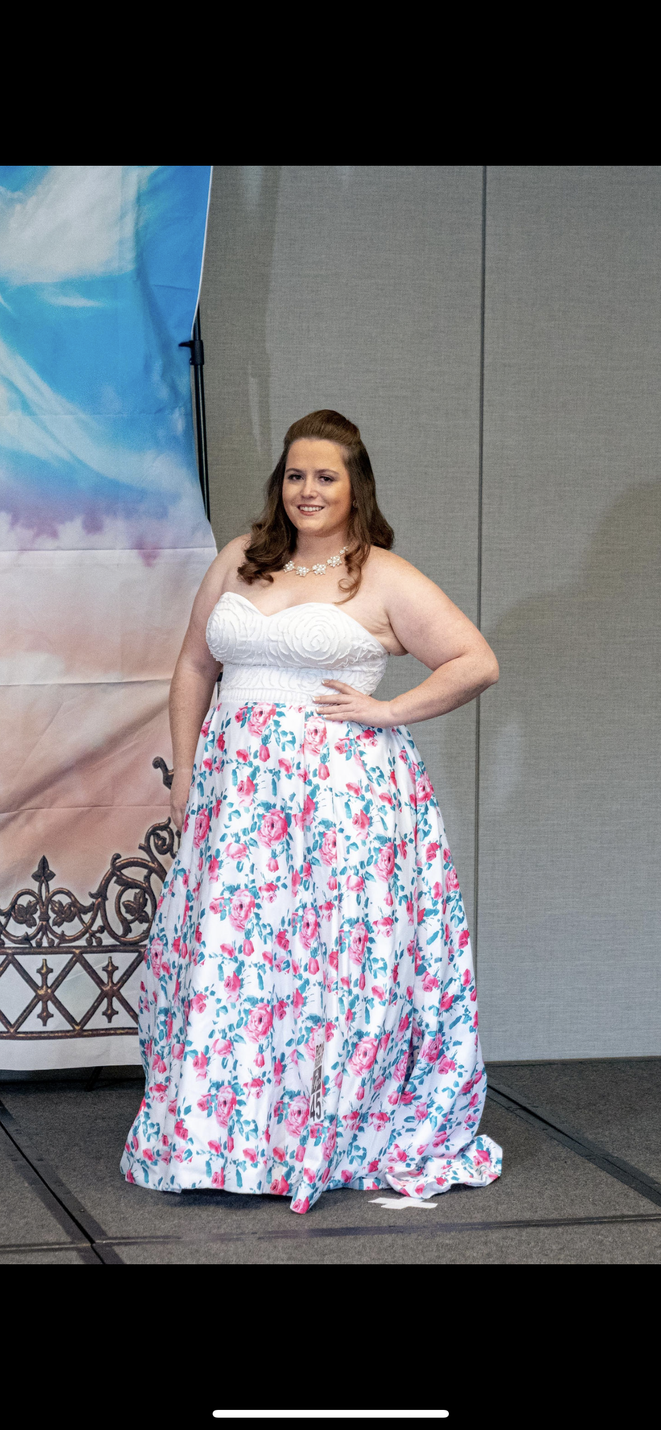 White Dresses Other Dresses Size Plus 18W (2X) Floral Print Formal Dress (Worn Once condition) - Image 1 of 2